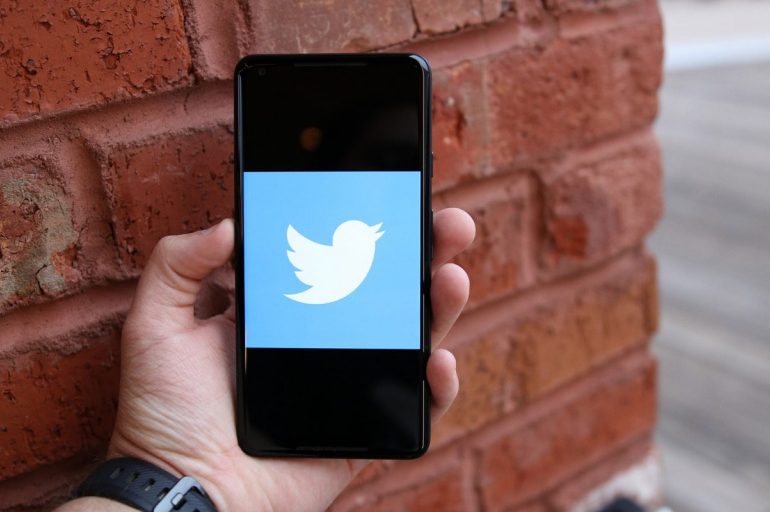 Язык угроз и шантажа: как Роскомнадзор собирается замедлять работу твиттера